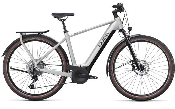 CUBE Touring Hyb Pro 625