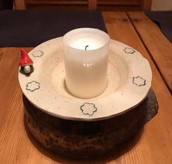 Ljusfat med tomte.