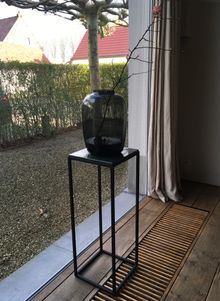 Sokkel / Zuil in massief smeedijzer en marmer