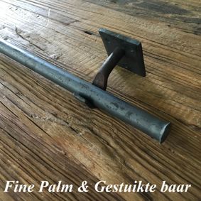 Baar gestuikt uiteinde en Fijne Palm houder