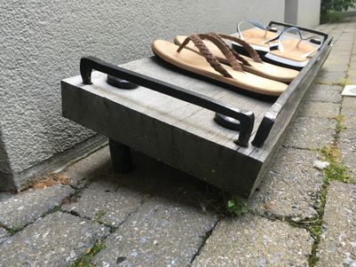 Schoenbankje gesmeed