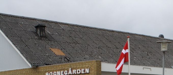 Lindelse Sognegård - Illebøllevej 3 - 5900 Rudkøbing
Hold din fest i Lindelse Sognegård  -  Det betaler sig !!
Huset med mange muligheder.
Vi vil rigtig gerne være behjælpelig med at gøre din fest til noget særligt...