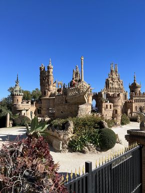 Castillo Monumento de Colomares slottet er opført til ære for Columbus