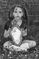 Brocken Child met Yanaïca - Mieke Meersschaut