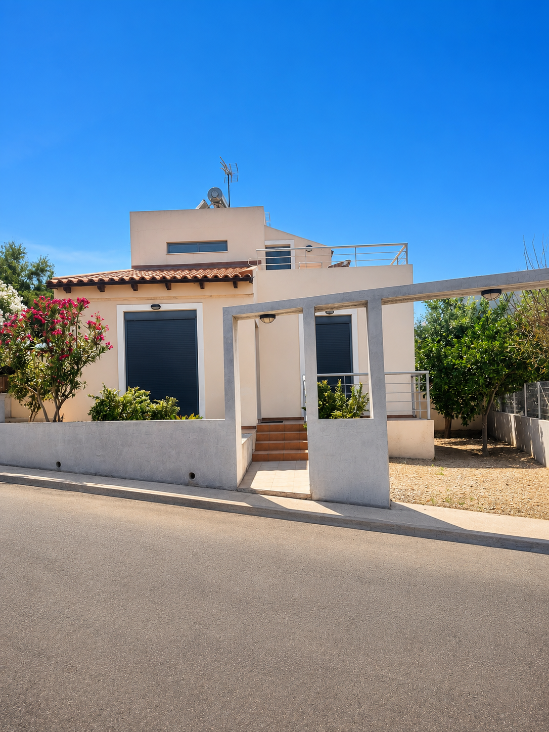 House-for-sale-Tavronitis