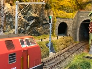 Märklin SBB catenary