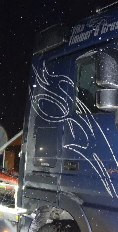 Vika Timmer & Grus håller med transporten till varvet. Stort tack !!