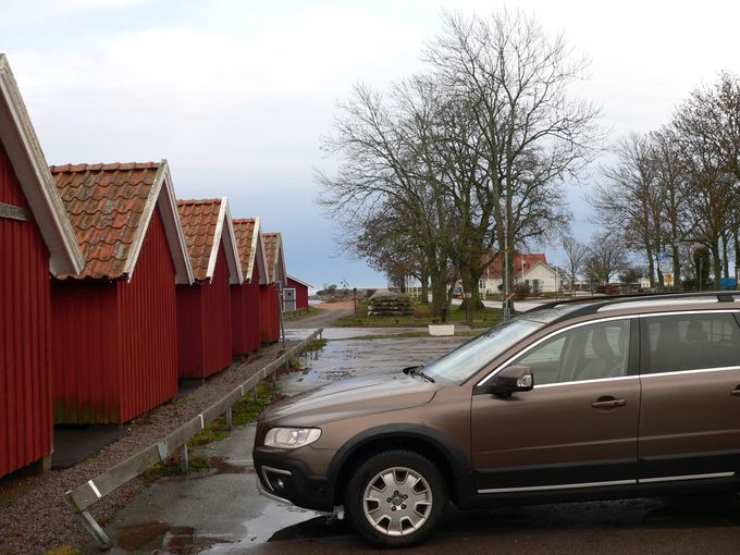 stranbodarna bort mot campingen och den omtalade muren som  byggdes ???