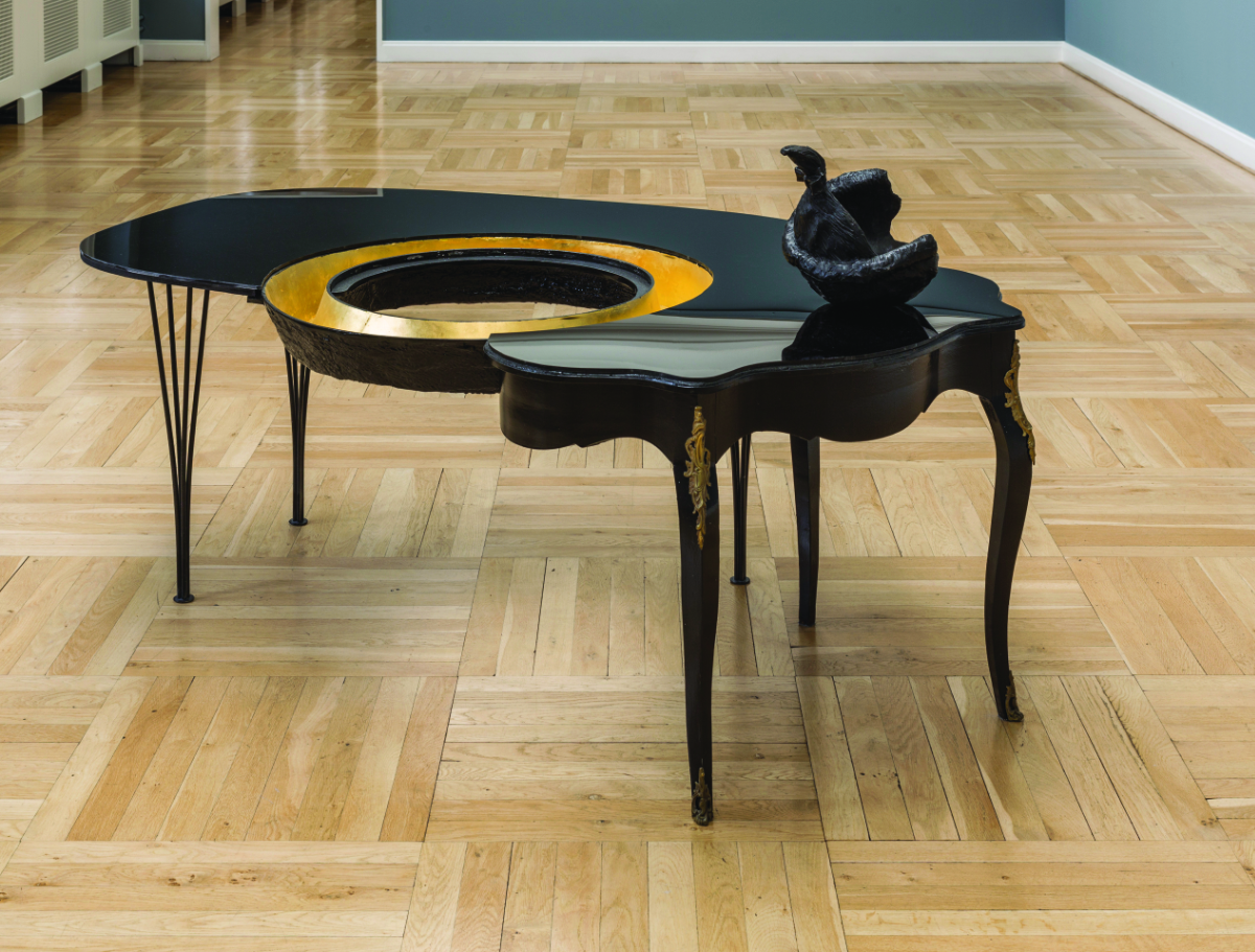MacMax. 2014. Wood, steel, bronze, acryl, acrylicOne, gold leaf. H: 125 cm. Coll Esbjerg Kunstmuseum