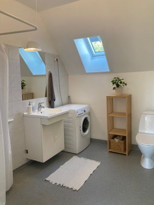 Shared toilet & bath 