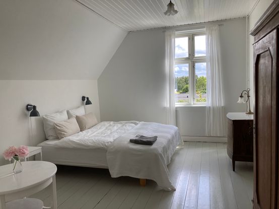 Room 1