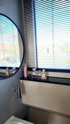 badkamer beton cire champagne, gris, noir