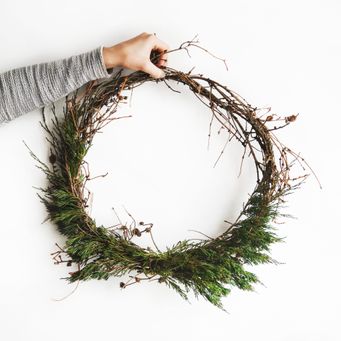 workshop-limburg-bloemschikken-modern-kerstkrans-krans-kerststuk-kerst