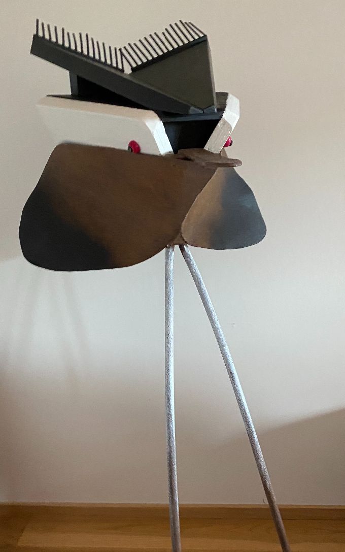 Toppdykker
Jern, tre og betong, 120x60x40
