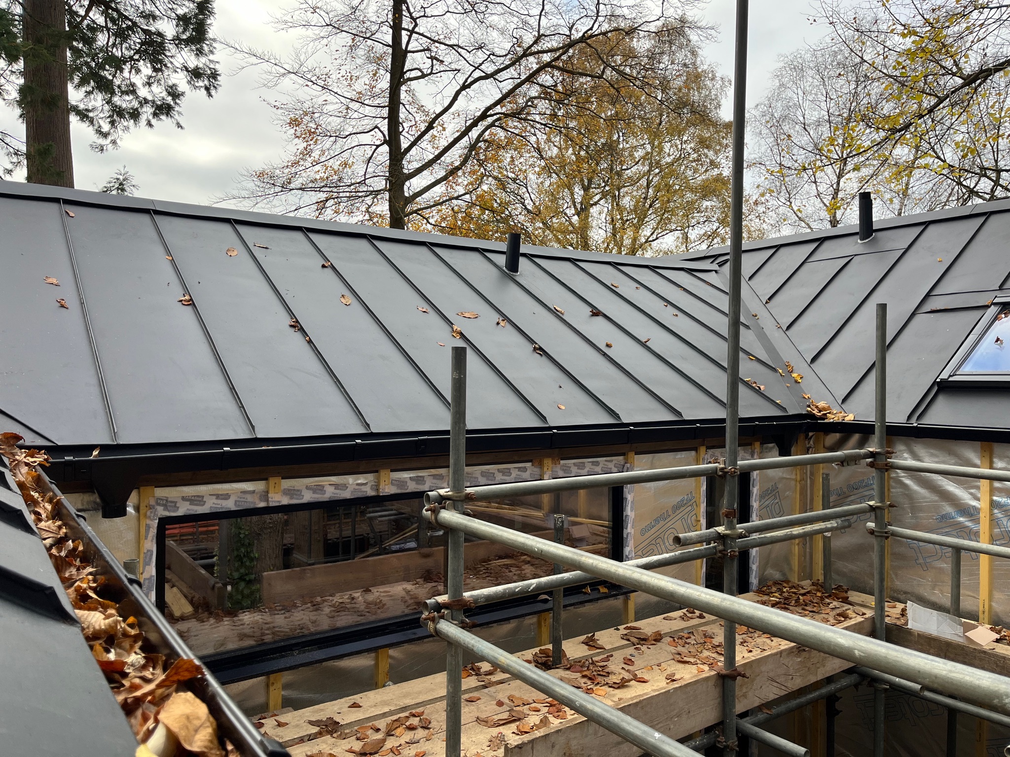 Standing seam metal roof on