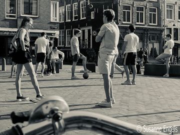 ANDERHALVE METER MAATSCHAPPIJ 01
