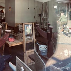 REFLECTIONS 01