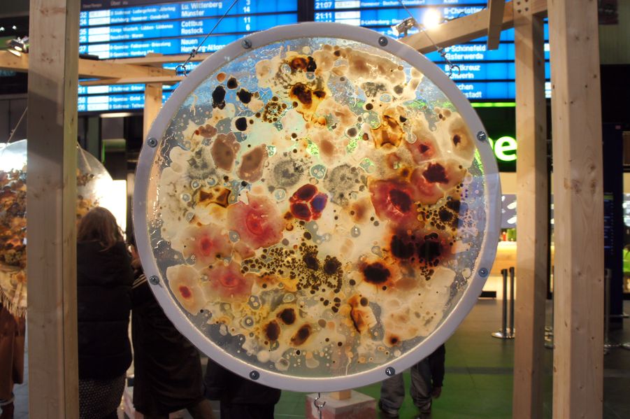 Relationscape, Installation view Berlin Hauptbahnhof 2018.