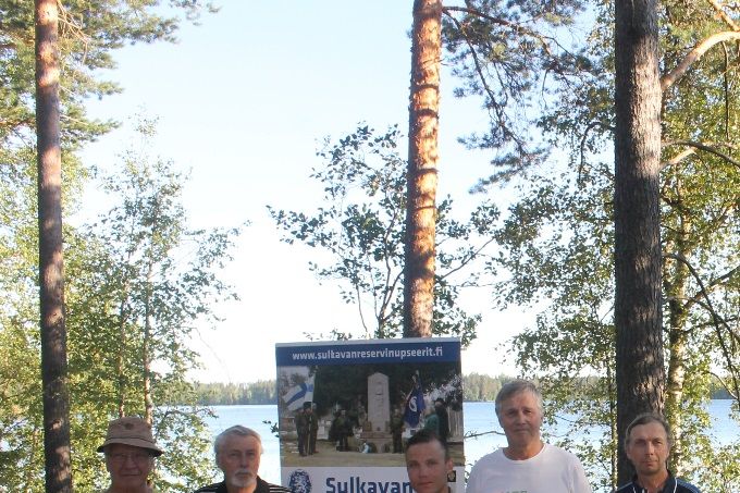 Hallitus 2018 valmistelemassa Halttulan kesätapahtumaa Kiikkurannassa 18.7.2018.Vasemmalta, Risto Päykkönen, Markku Vihavainen, Juho Mikkonen, Ilkka Partanen, Asko Tolvanen, Olli Uotinen ja Esa Repo. Kuvasta puuttuu Lasse Partanen.  