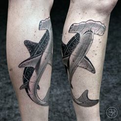 shark tatoeage Fine Line Micro Tattoo