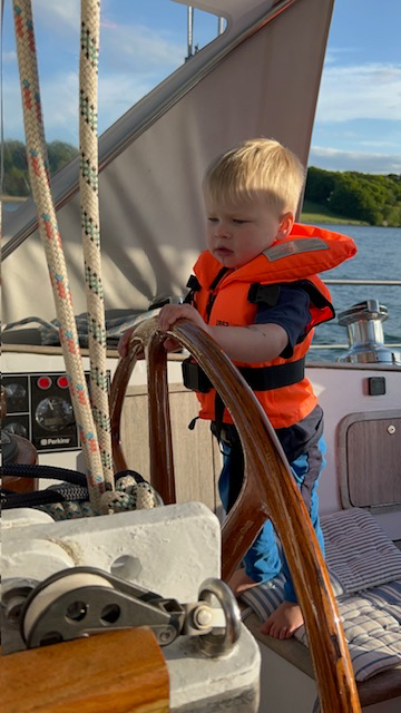 Storm tager styringen