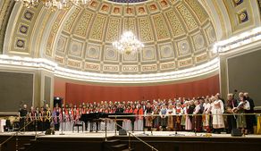 Group photo with the HAGI Choir