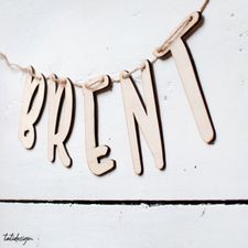tatidesign-naamslingerinhout-lasercut