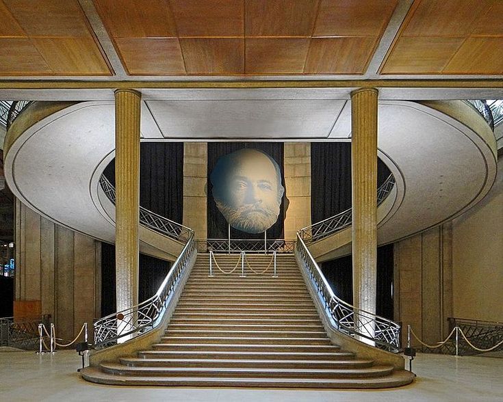 Stairway of the Economic & Social Council in Paris, originally the Museum of Public Works, for the 1937 Paris International Exposition, by Auguste Perret (1937)
