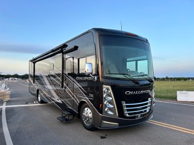 Amelia Coach
