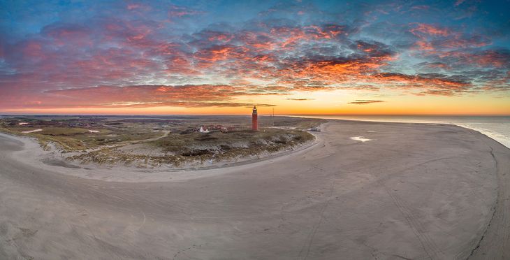 Vuurtoren vlak voor de winter 01