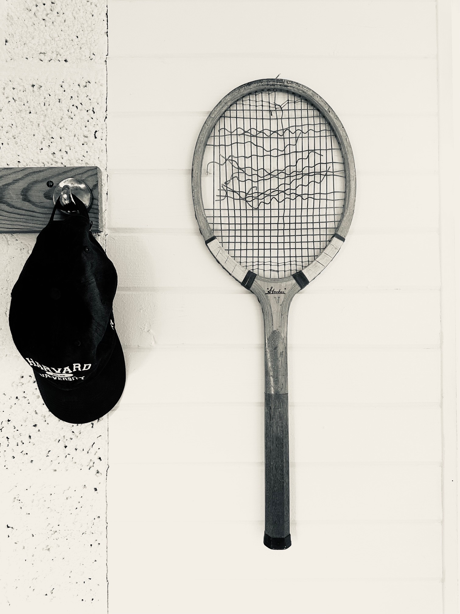 Inspiration to the "BÅSTAD-TENNISRACK"-pattern.