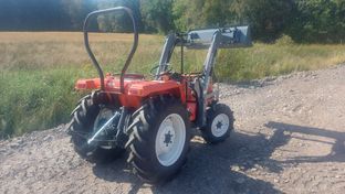 Minitraktor-kompakttraktor-n279-1-2024