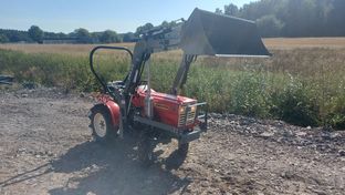 Minitraktor-kompakttraktor-ym1510-7-2024