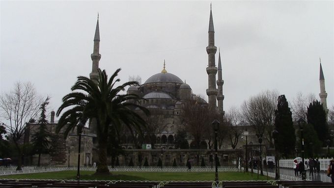 The Blue Mosque - no snow!
