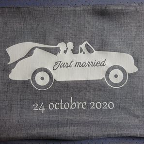 Coussin "Voiture des mariés" 26€