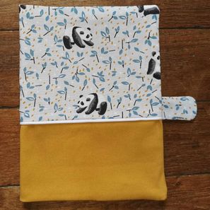 Protège carnet de santé "pandas" 20€