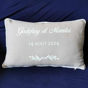 Coussin "décoration végétale" 26€