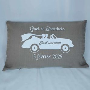Coussin "Voiture des mariés" 26€