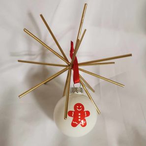 Boule en verre décorée 3.5€