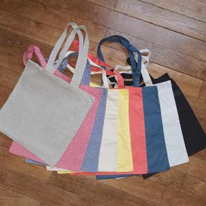 Tote-bags disponibles à personnaliser 13€