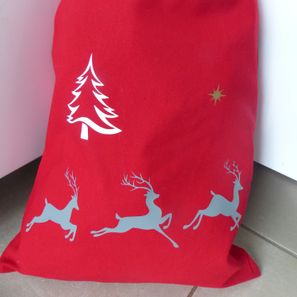 Sac cadeau rouge "rennes bondissants" 10€