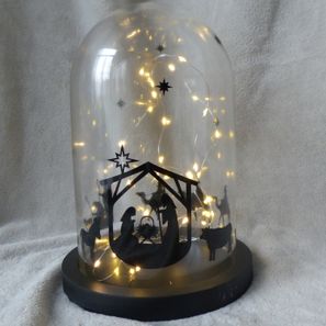 Cloche en verre / noir 34€
