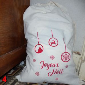 Sac cadeau "boules et flocons" XL 16€