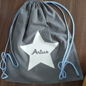 Sac à bretelles doublé 28€