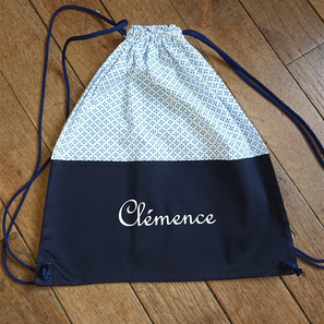 Sac à bretelles doublé 28€