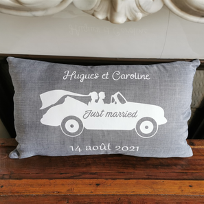 Coussin "Voiture des mariés" 26€