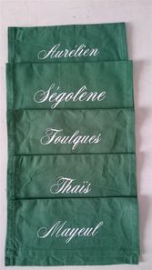Pochettes serviettes 8€ la pochette
