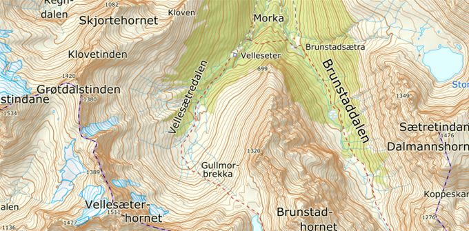 ©KARTVERKET . Hele dalen hvor fjellene omkring er benevnt
