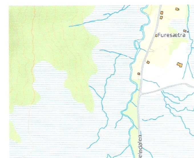 ©KARTVERKET . Parkering er markert før en går innpå Fausavegen. Piler viser veien en starter mot Fausateighornet