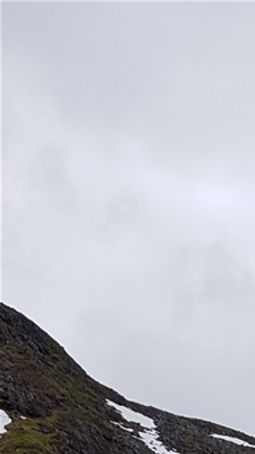 Skaret (Saurdalen) mellom Bolten og Saurdalsnibba. Ingen sti her, men grei oppgang midt i skaret